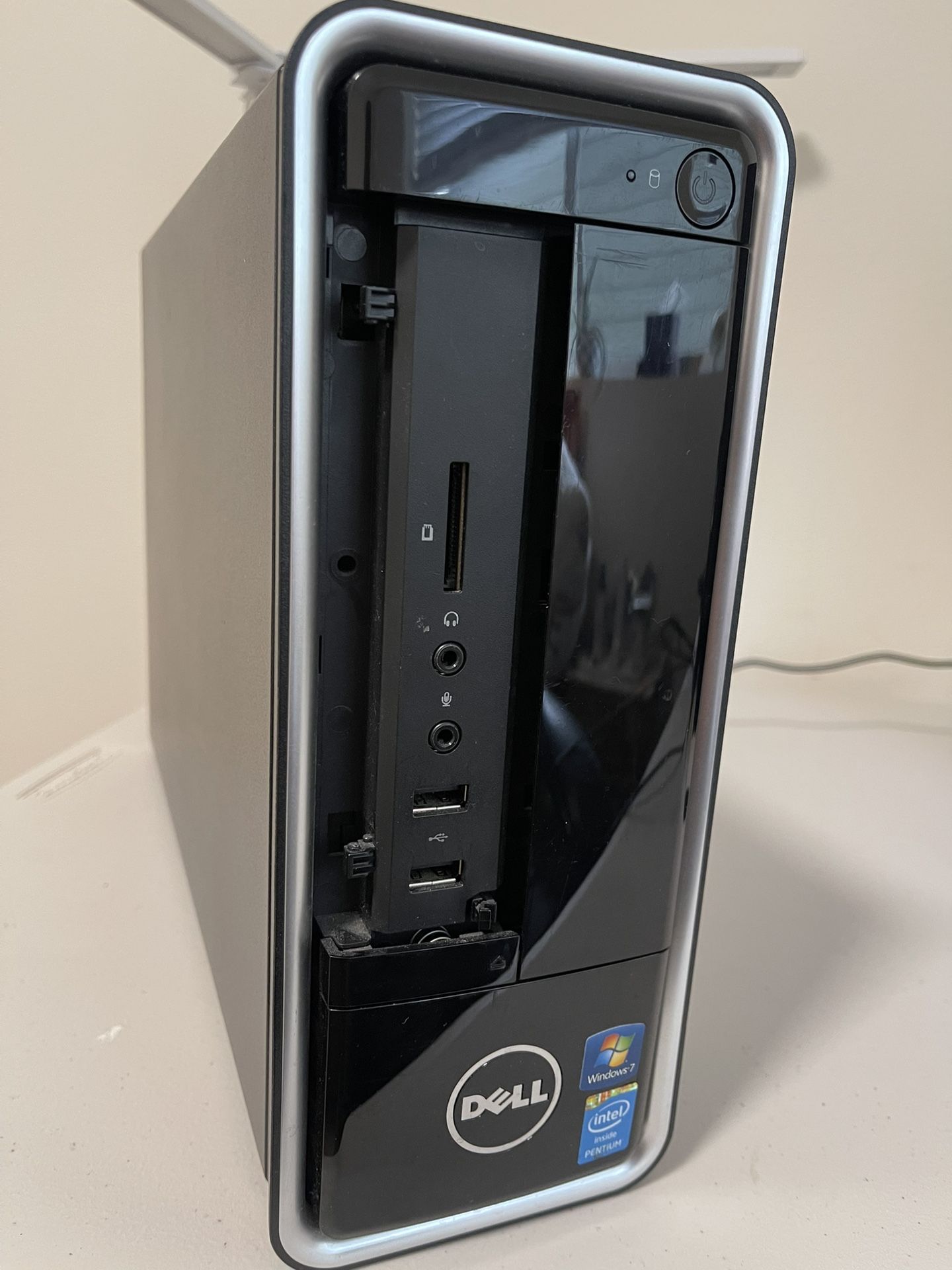 Dell Inspiron, Desktop PC; No Hard drive