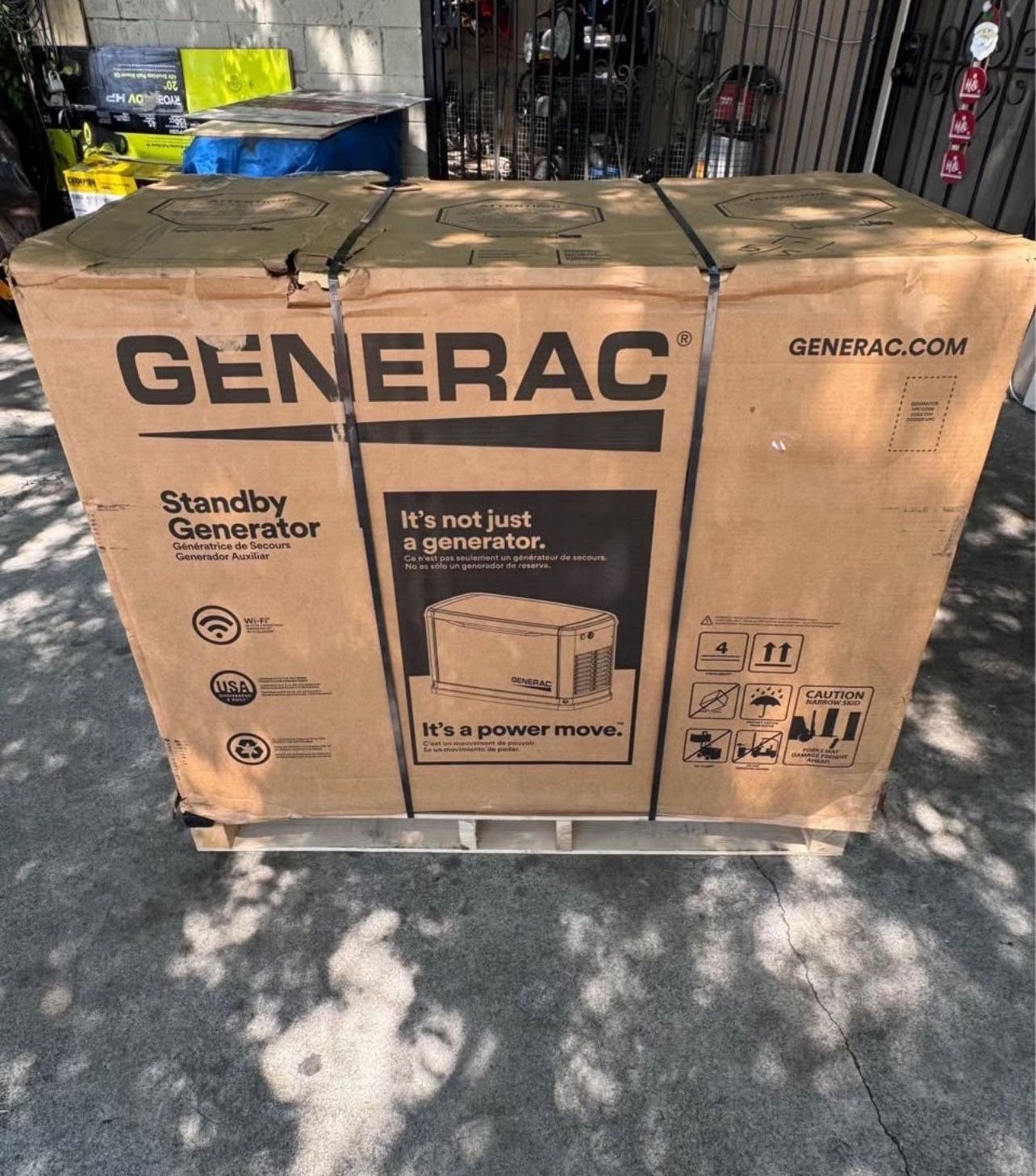 Generac 14,000 Watt - Dual Fuel Air- Cooled Whole House Home Standby Generator, Smart Home Monitorin