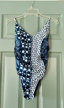 Bathing suit Jessica Simpson Lg