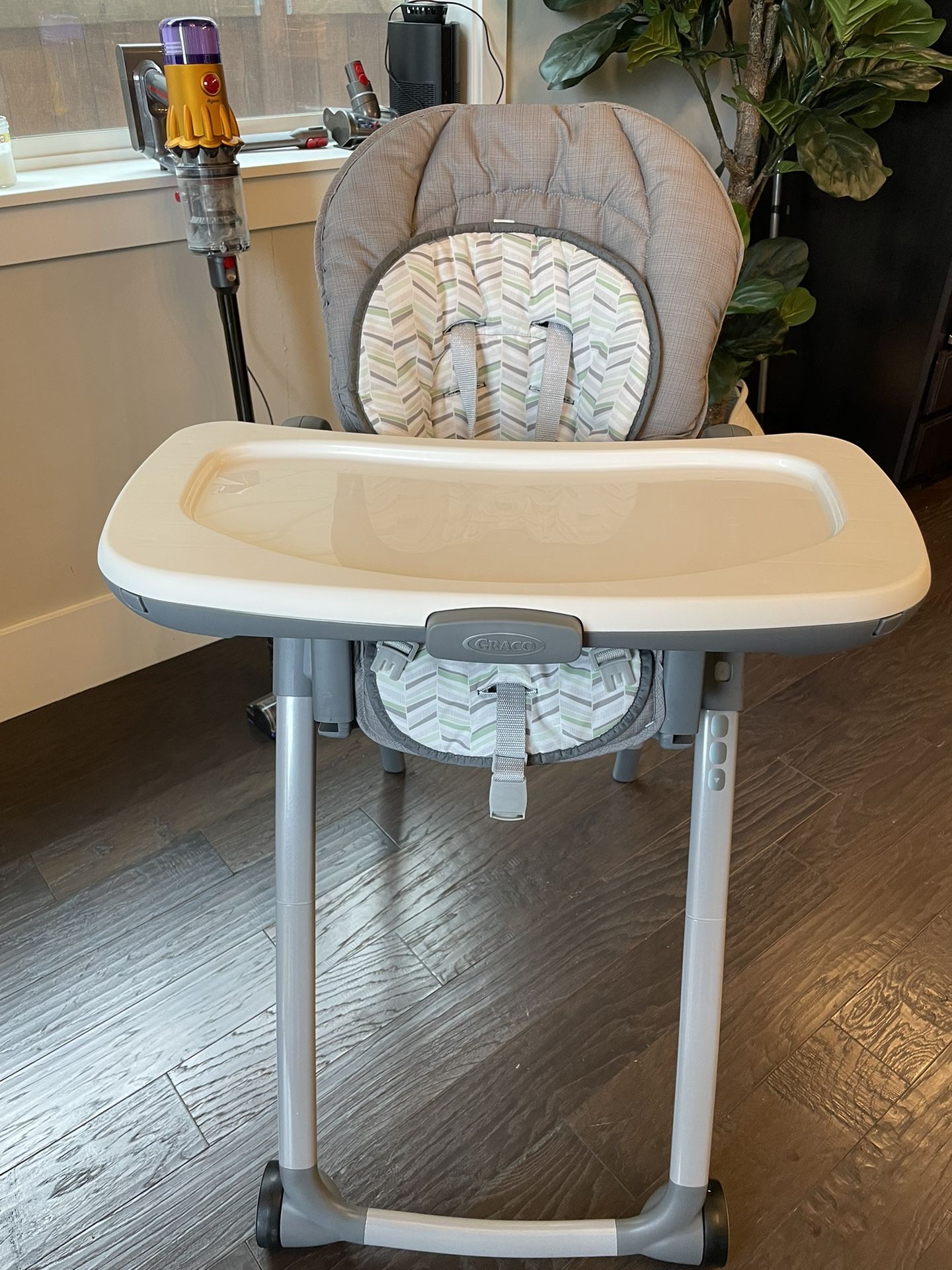 7 in 1 Graco High Chair