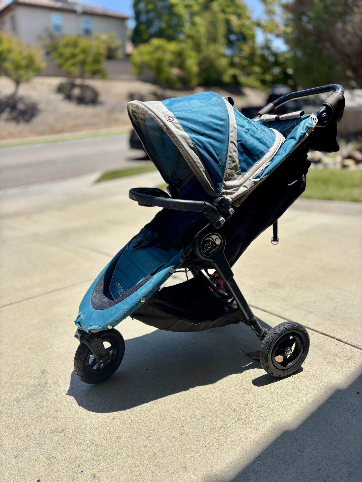 City Mini GT Stroller by Baby Jogger – Smooth Ride, Great Condition!