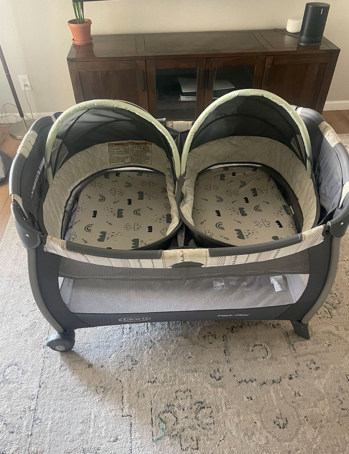 Twin Pack and Play With Bassinets
