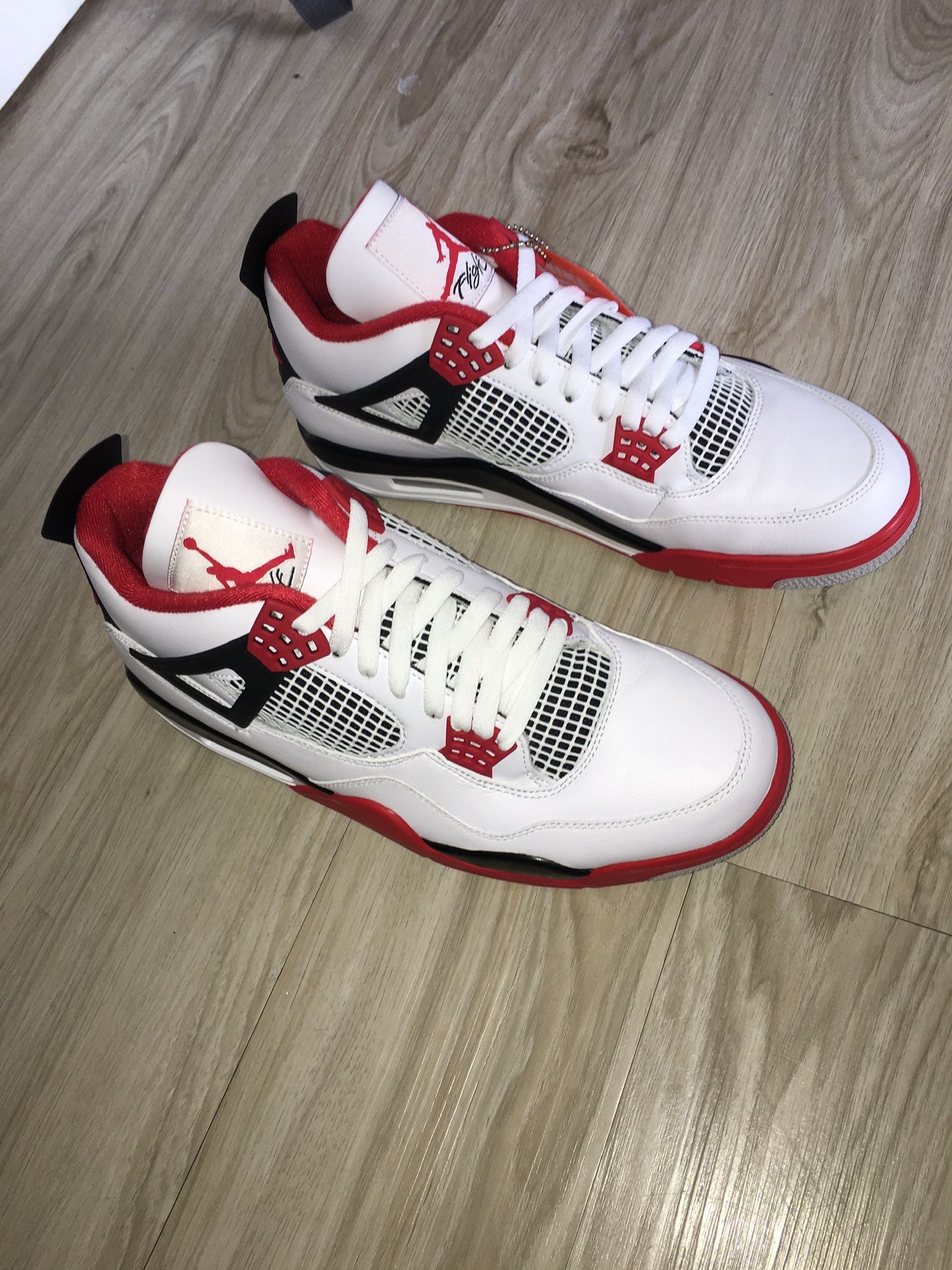 Jordan 4 Fire Red for Sale in Portland, OR - OfferUp