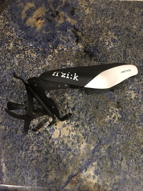Fizik mistica Carbon braided Triathlon / TT bike saddle and carriage