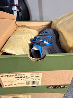 KEEN Newport H2 Kids Sandals – New in Box – Size 12