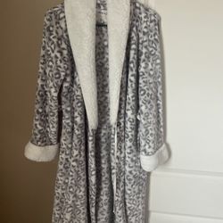 Robe Small/Medium