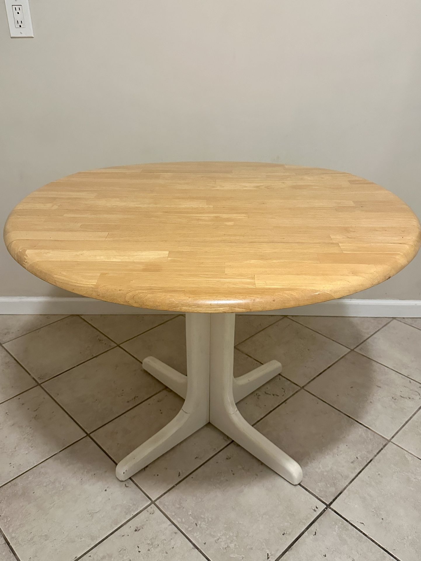 Round Drop Leaf Dining Table 
