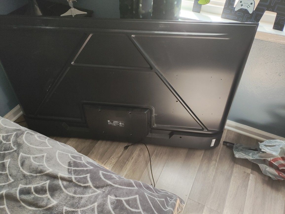 65 Inch TV And Extras