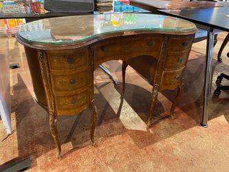 Vintage French Style Kidney Shaped Desk