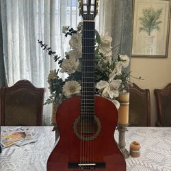 Huntington Classic Acoustic Guitar 