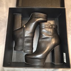 Coach Booti Size 8.5