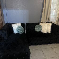 black sectional sofa $500obo Located MountDora Fla 32757
