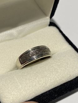 10k White Gold Men’s Band Size 11 with Real Diamonds