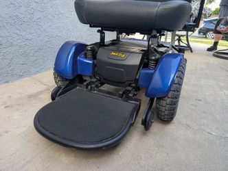 Mobility scooter