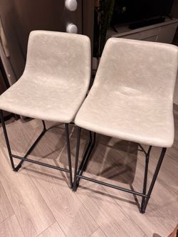 4 Stools