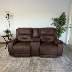 Can drop off Electric Recliner Couch