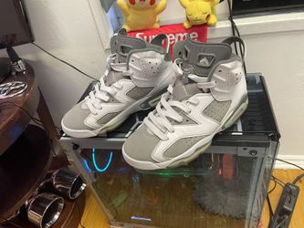 Jordan Retro 6 COOL GREY Size 8.5