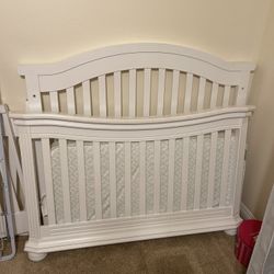 Crib and dresser