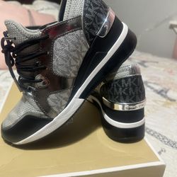 Mk Tenis De Mujer 