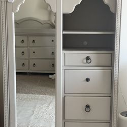 Beautiful Armoire With Mirror Storage 