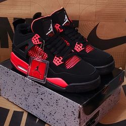 Jordan 4 Retro 