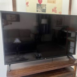 55 Inch LG Smart TV 
