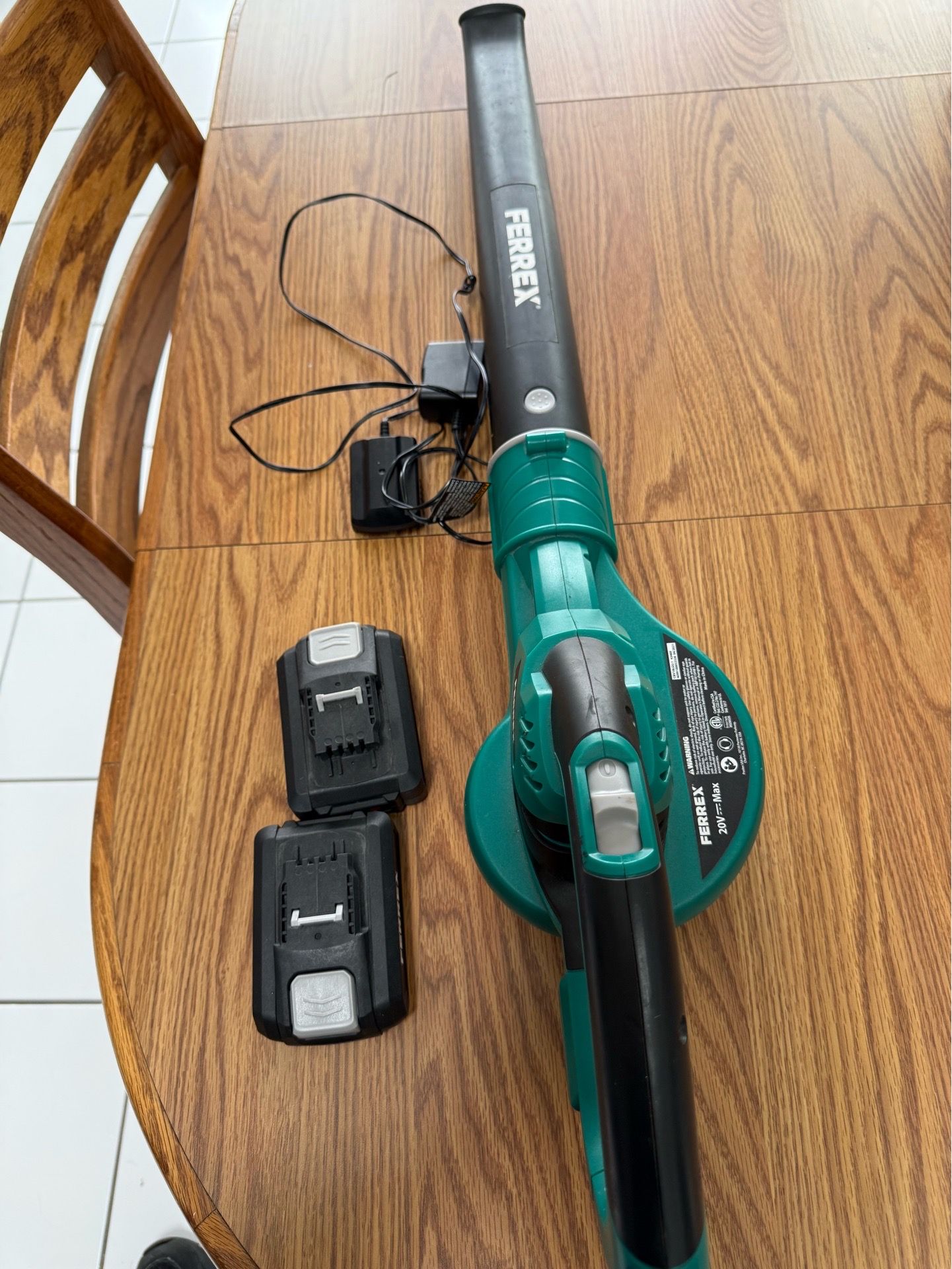 Ferrex leaf blower read description please
