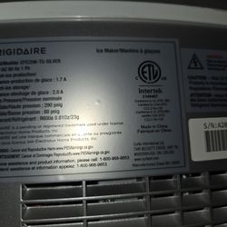 Frigidaire Countertop Ice Maker