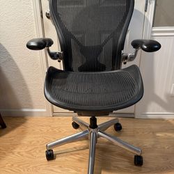 Herman Miller Aeron Chair Remastered Size C Fully Loaded (Like New)