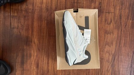 Yeezy Boost 700