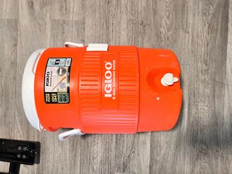 Igloo 5-Gallon Beverage Cooler Jug