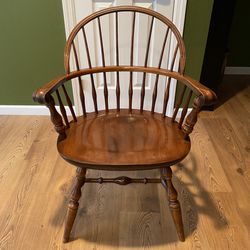 Nichols & Stone Windsor Vintage Farmhouse Dining or Desk Chair