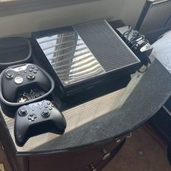 350GB Xbox One with Elite & Normal Controllers