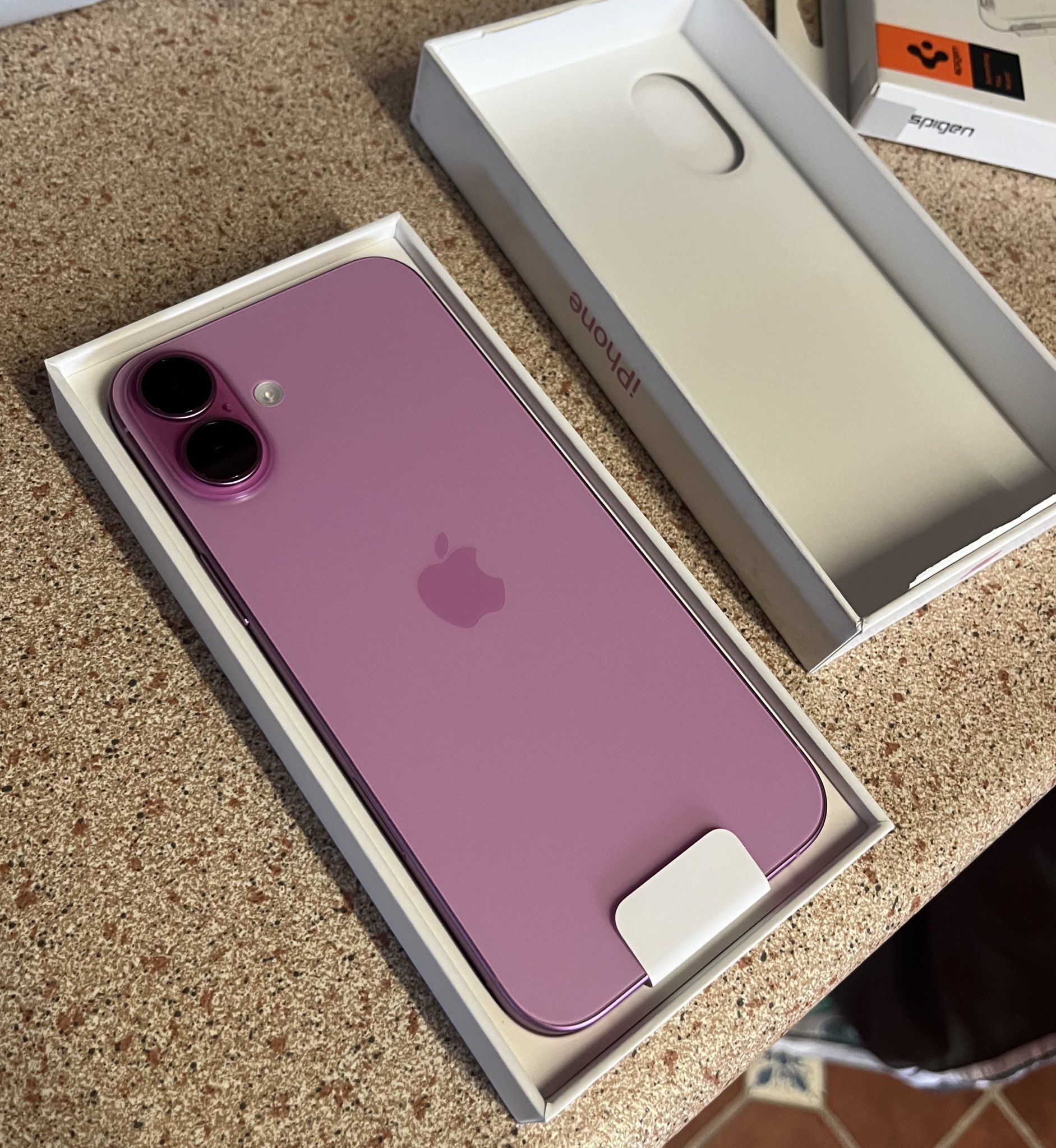 Pink iPhone 16 Plus