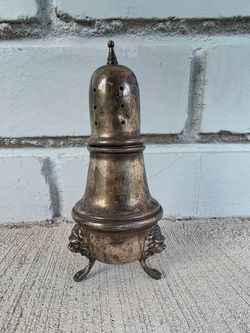 Antique 1930s Sterling Silver Poole Salt or Pepper Shaker – Lion Paw Feet – 57g