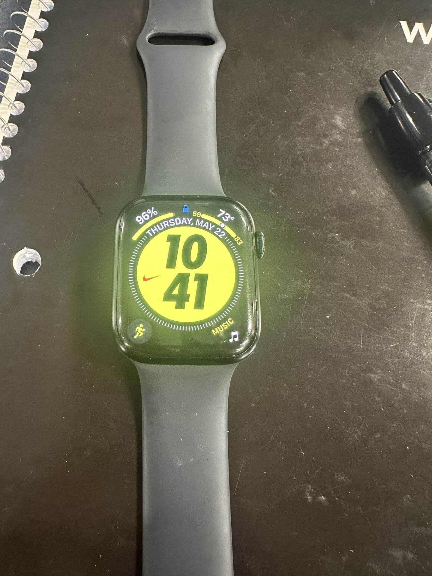 Apple Watch Series 8