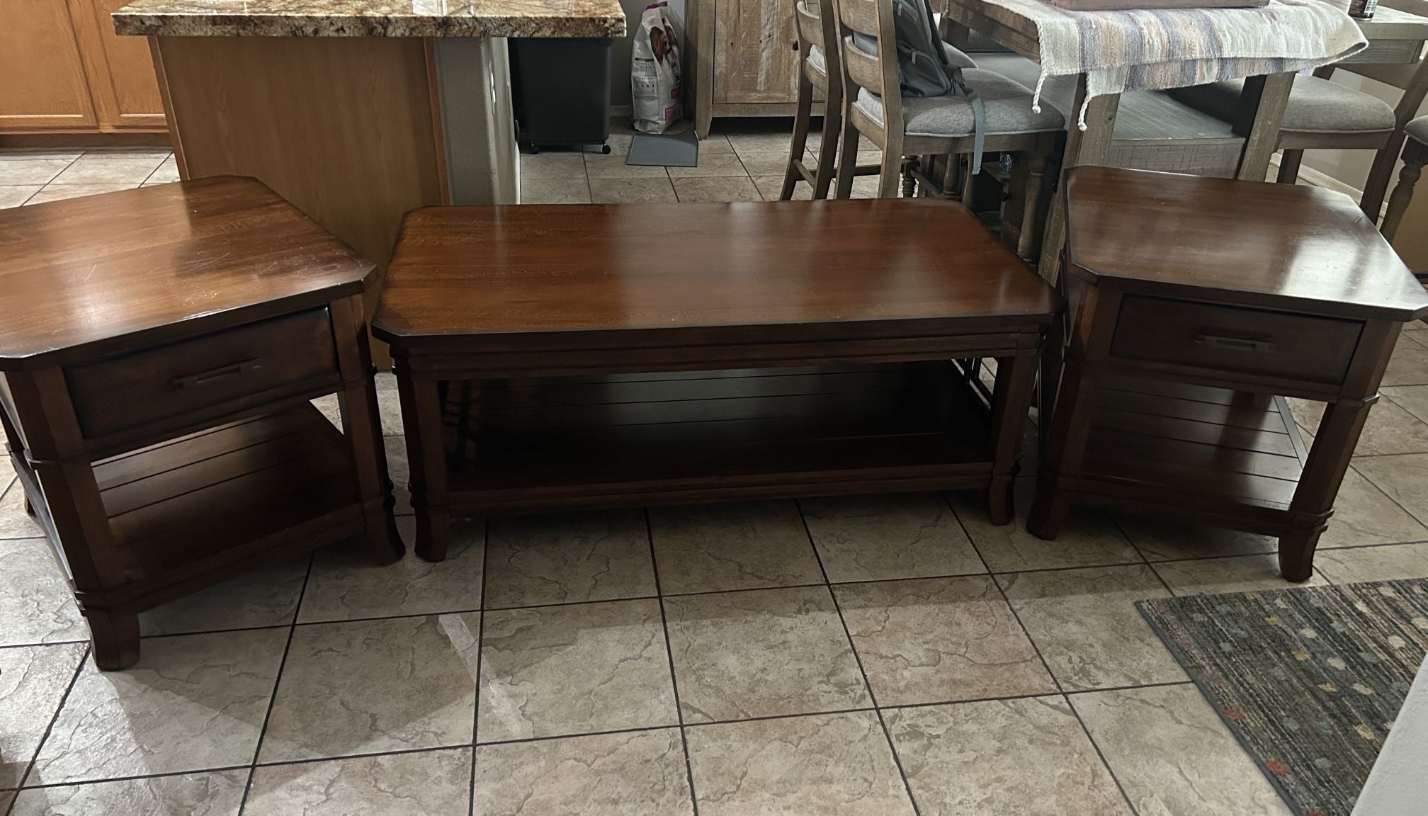 Kincaid Set Solid Wood Coffee Table + 2 End Tables (3-Piece Set)