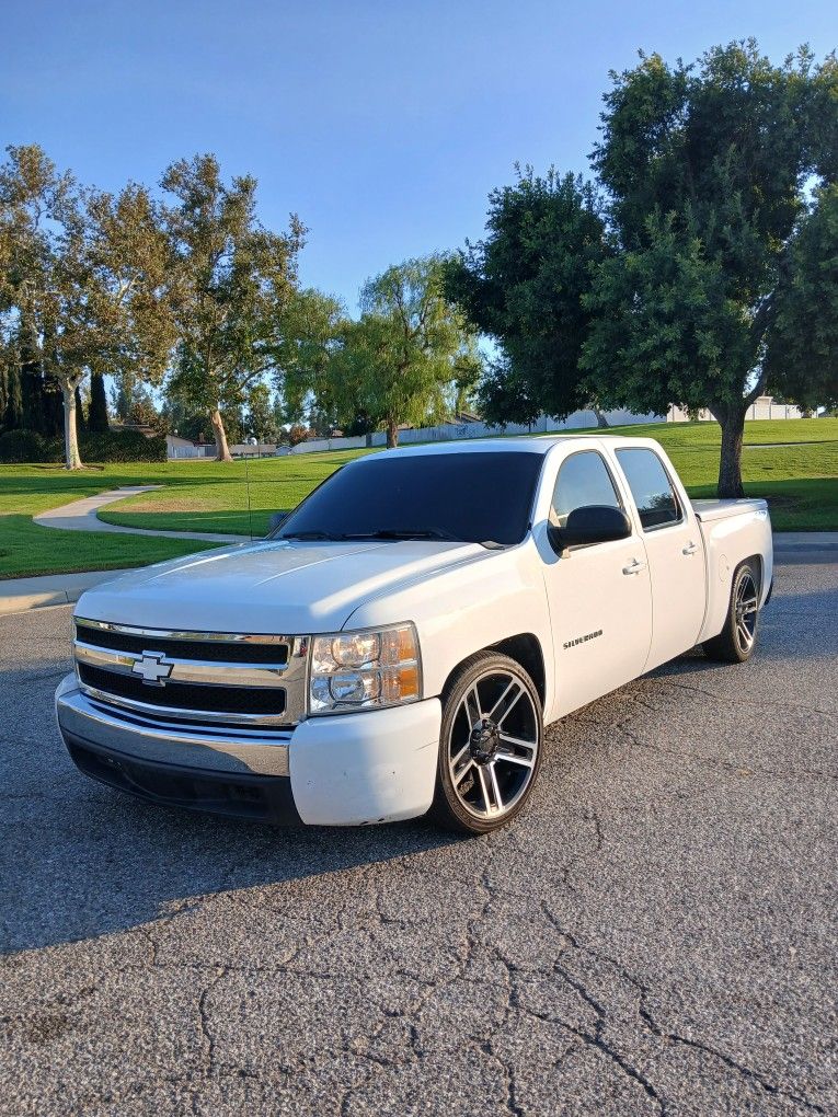 2013 Chevrolet Silverado for Sale in Riverside, CA OfferUp