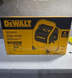 DeWalt DWFP55130 Heavy Duty 200 PSI Quiet Compressor