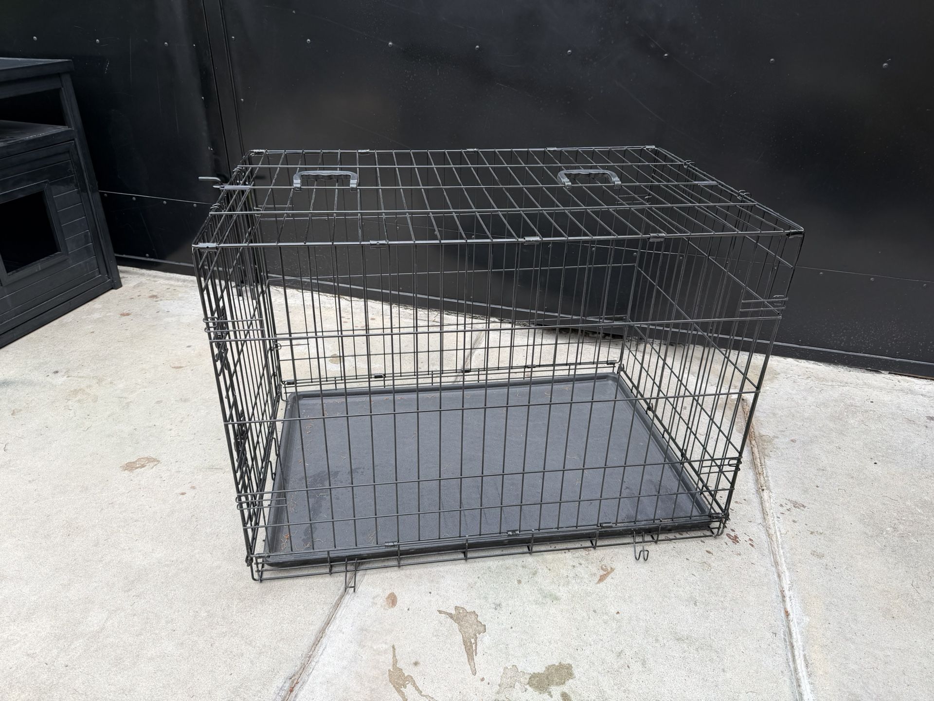 DOG CRATE