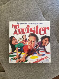 Twister game like new