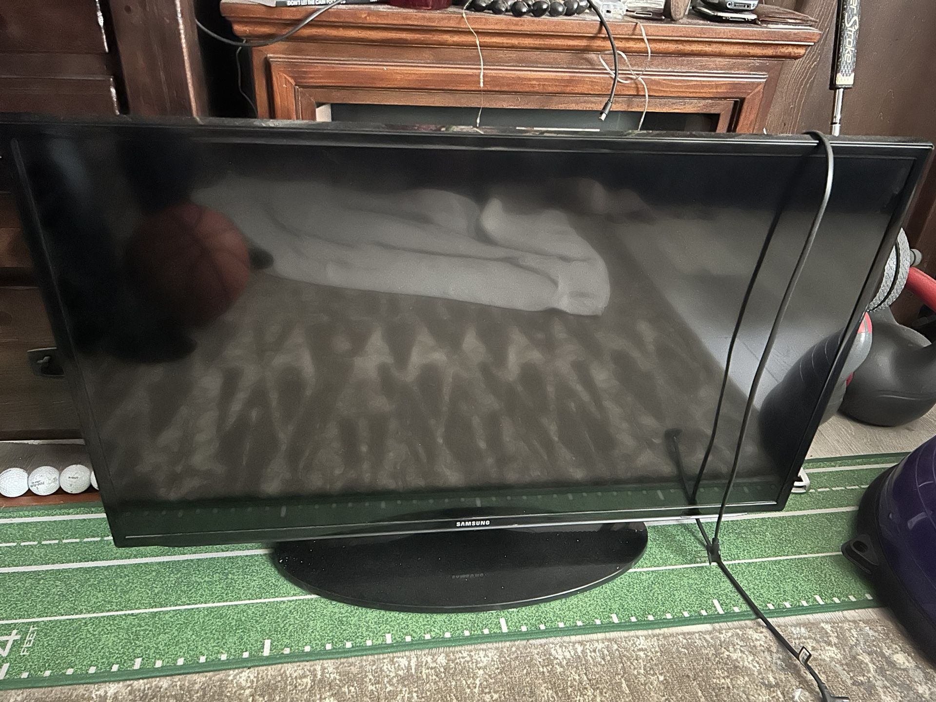 SAMSUNG TV