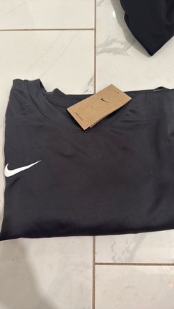 Nike Dri-FIT Athletic Shirt – New with Tags Sz M