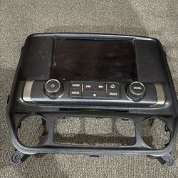 14-18 Silverado/Sierra Screen