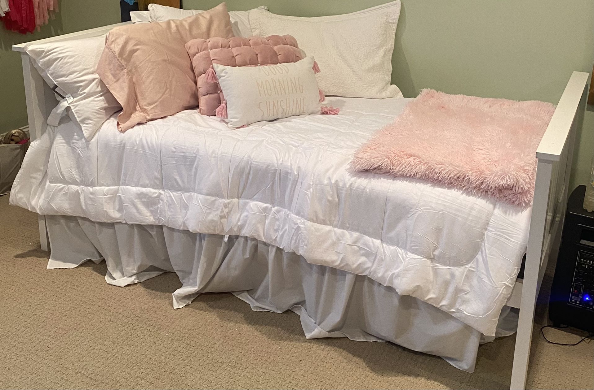 2 Twin Size Beds