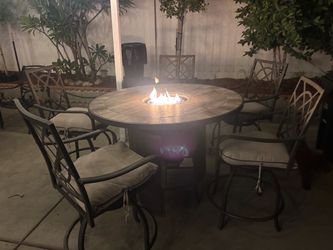 Fire 🔥 pit bar table $450