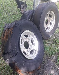 Ford F250 / F350 16” Alloy / Aluminum Wheels