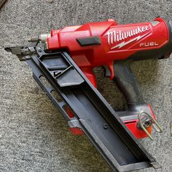 Milwaukee 30° Framing Nailer (tool Only)