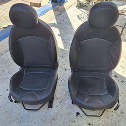 Mini Cooper front seats
