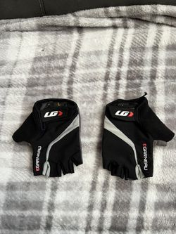 Garneau Cycling Gloves- Women’s Large